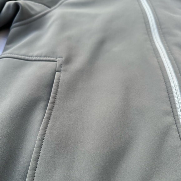Marmot Men’s Small Jacket - Picture 9 of 14